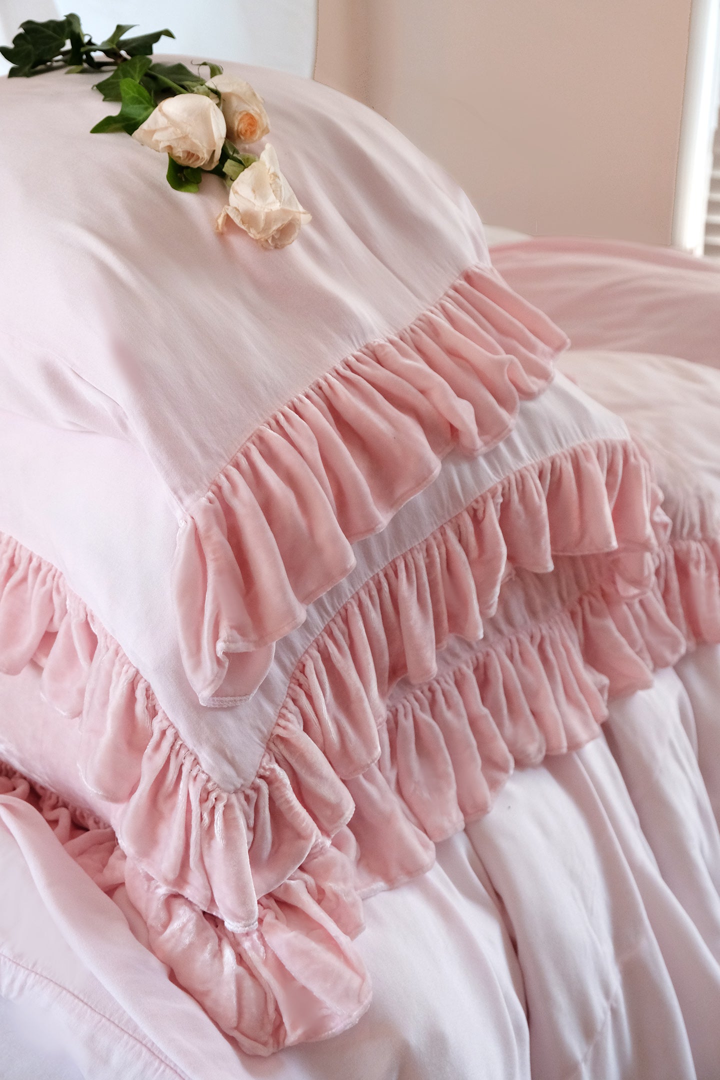 Oh how we love the color pink, do you? – Linen Salvage Et Cie